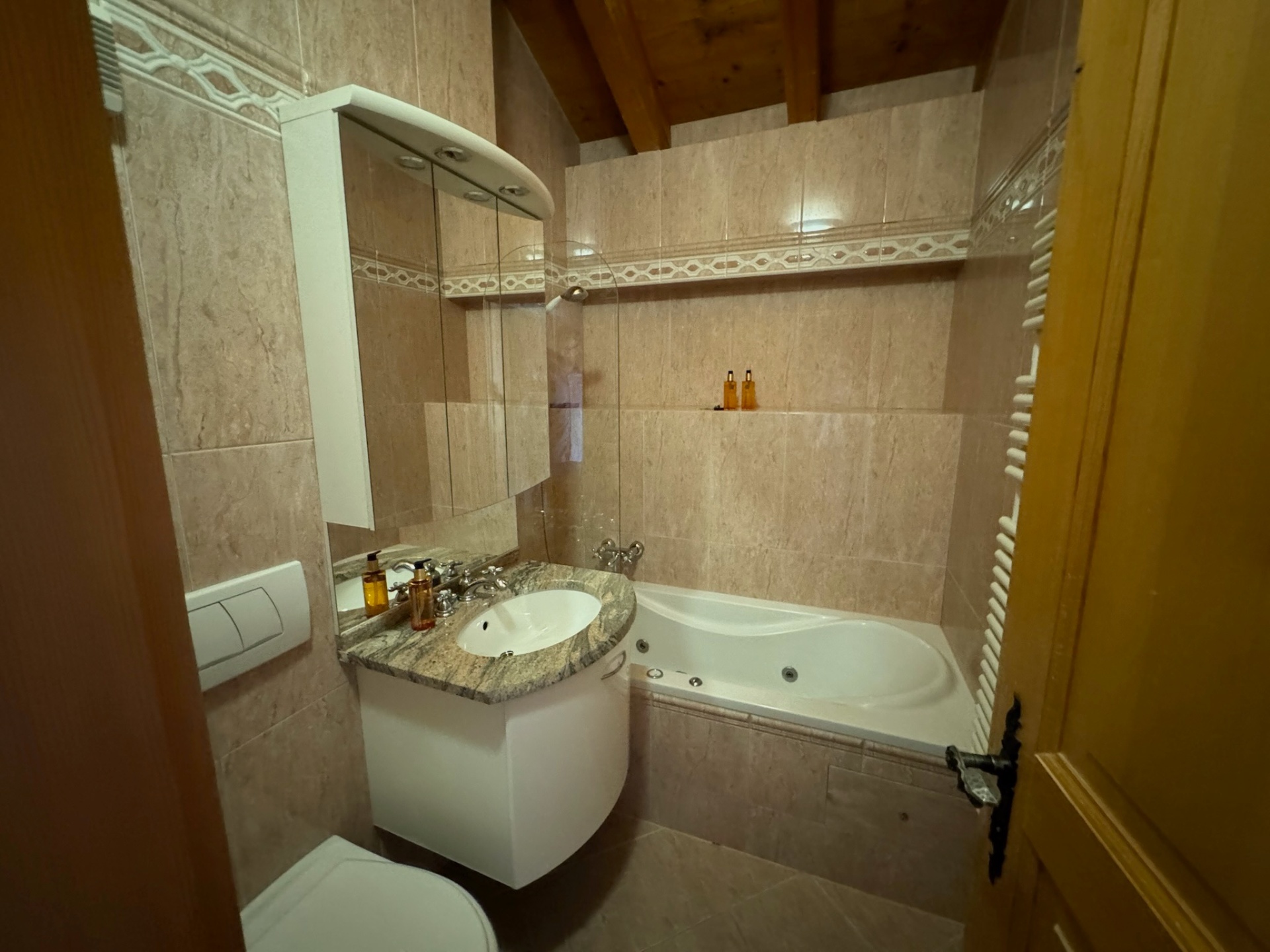 Salle de bain — bain — Avant